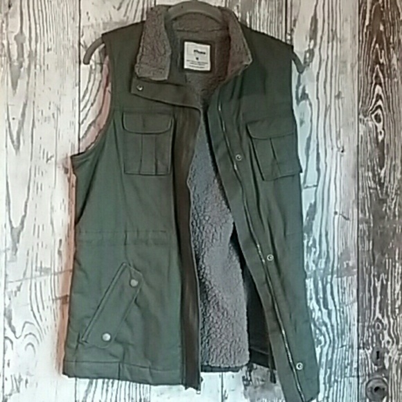 Vest - Picture 3 of 3